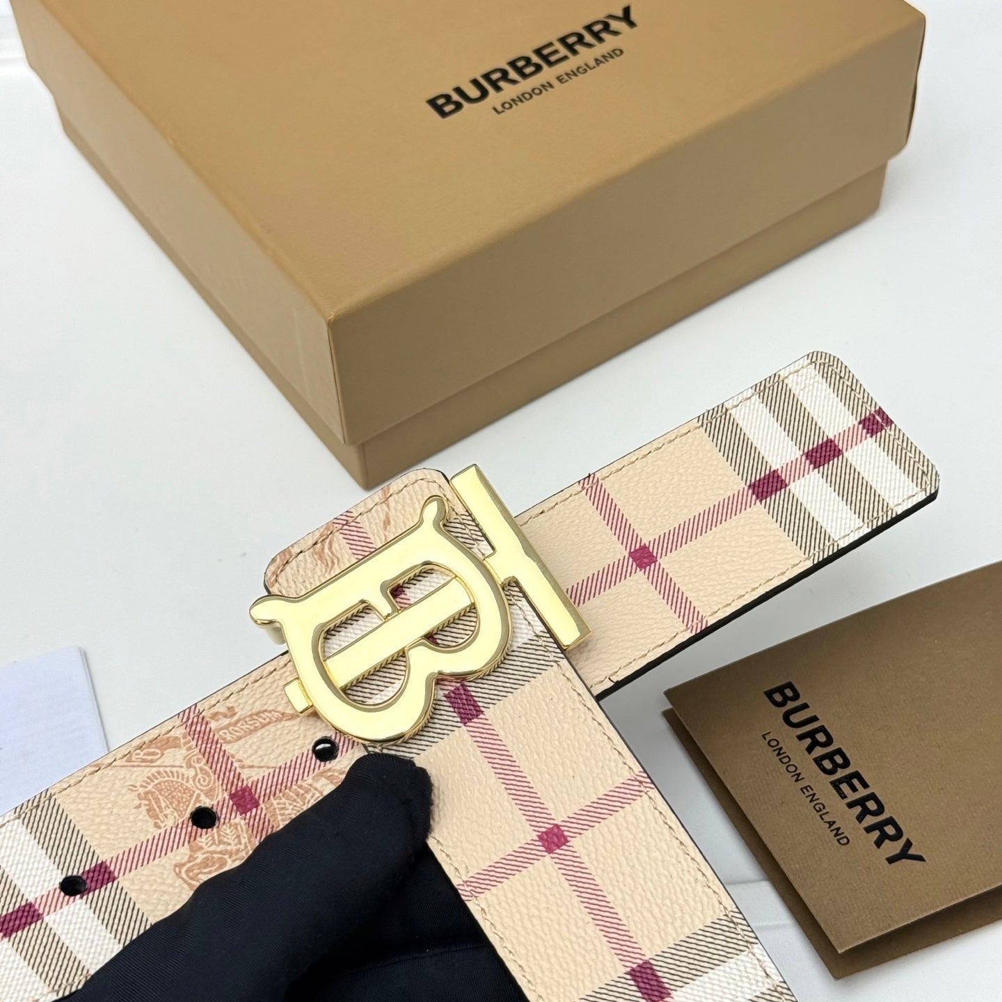 Pánský kožený opasek s přezkou TB Monogram / kostkovaný vzor