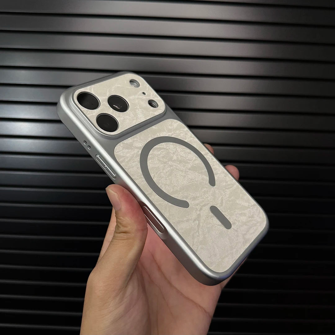 Étui iPhone en cuir de qualité supérieure compatible MagSafe avec finition texturée effet neige