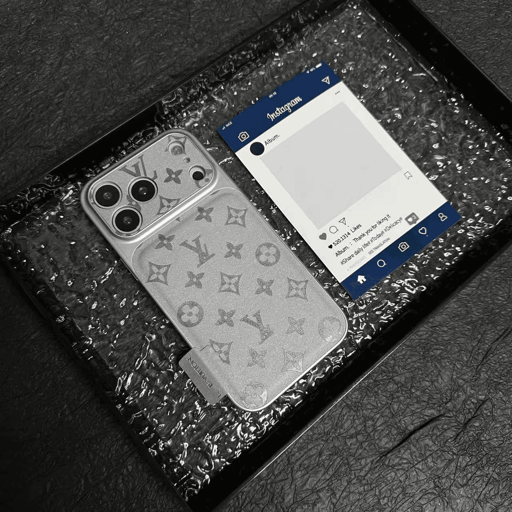 Coque iPhone en cuir microfibre premium