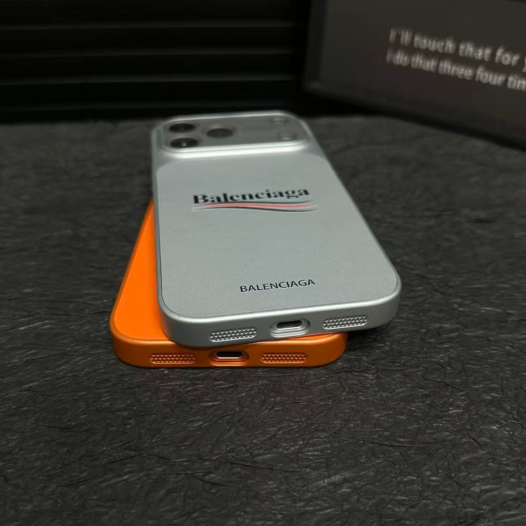 Matné ochranné pouzdro na iPhone inspirované Balenciagou s plnou ochranou čoček