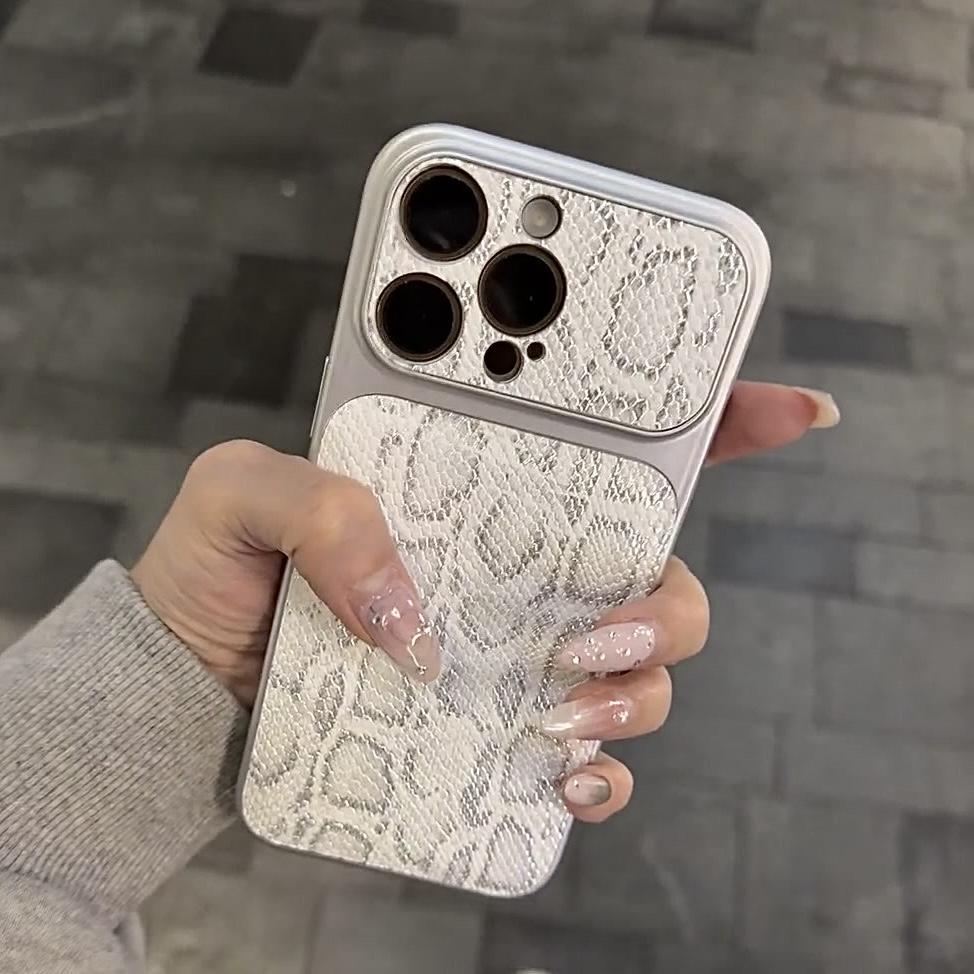 Luxuriöse iPhone-Hülle in Schlangenhautoptik