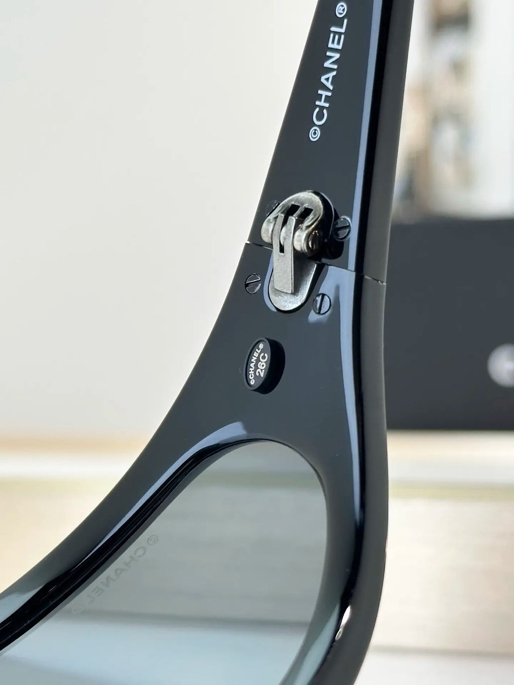 Retro Narrow Frame Sunglasses | Minimalist Black Fashion Shades